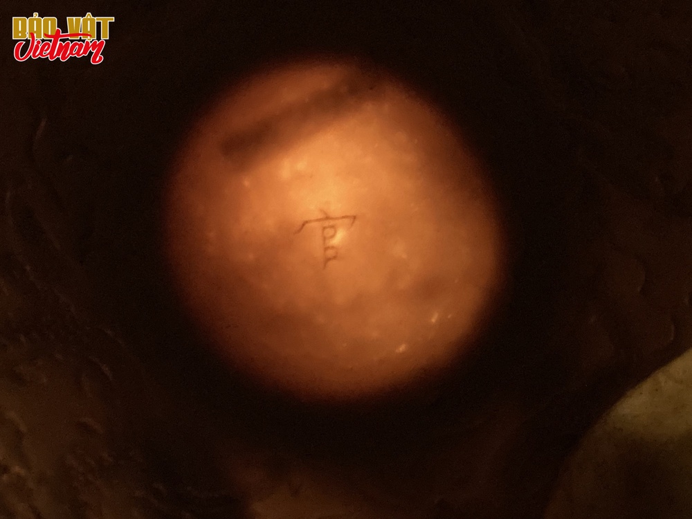 Kỳ diệu chiếc b&aacute;t si&ecirc;u mỏng của Ho&agrave;ng th&agrave;nh Thăng Long: &Aacute;nh s&aacute;ng xuy&ecirc;n qua, soi thấy rồng - Ảnh 8.