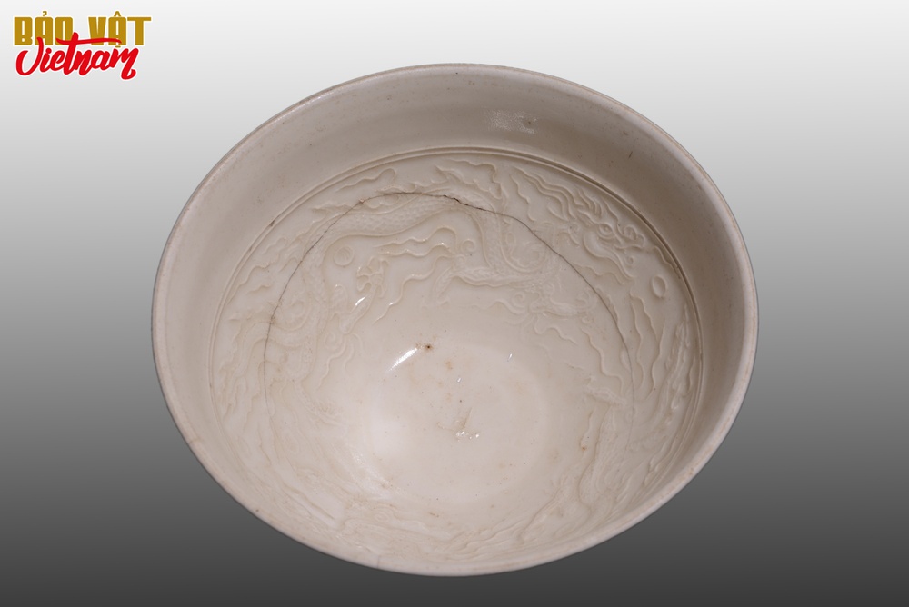 Kỳ diệu chiếc b&aacute;t si&ecirc;u mỏng của Ho&agrave;ng th&agrave;nh Thăng Long: &Aacute;nh s&aacute;ng xuy&ecirc;n qua, soi thấy rồng - Ảnh 9.