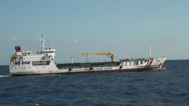 15 lao động trên tàu cá ở Bình Thuận bị mất liên lạc gần chục ngày - Ảnh 2.