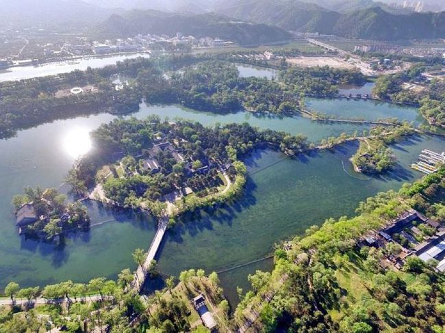Con sông ngắn nhất Trung Quốc: Chỉ dài 90m, tên gọi độc đáo khiến ai cũng lầm tưởng, đến chiêm ngưỡng mới biết sự thật - Ảnh 1.