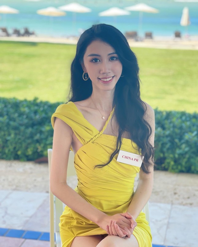 Dàn hậu Việt đi thi quốc tế: Đỗ Thị Hà, Kim Duyên ghi điểm tuyệt đối khi cho đối thủ mượn váy áo - Ảnh 6.