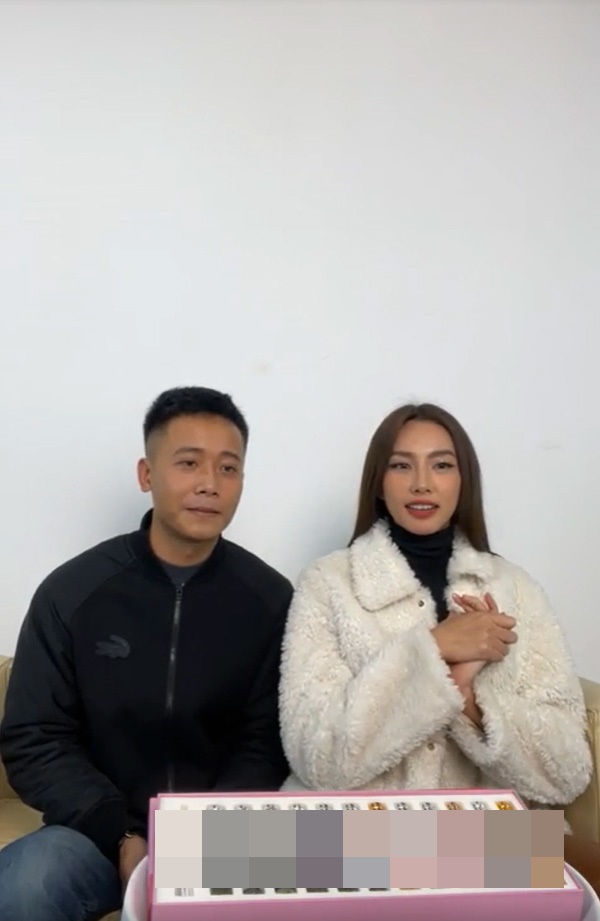 Thùy Tiên và Quang Linh Vlog - cặp đôi đang được đẩy thuyền nhiệt tình nhất Vbiz: Dù ngượng ngùng nhưng tương tác nào cũng khiến fan phấn khích - Ảnh 3.