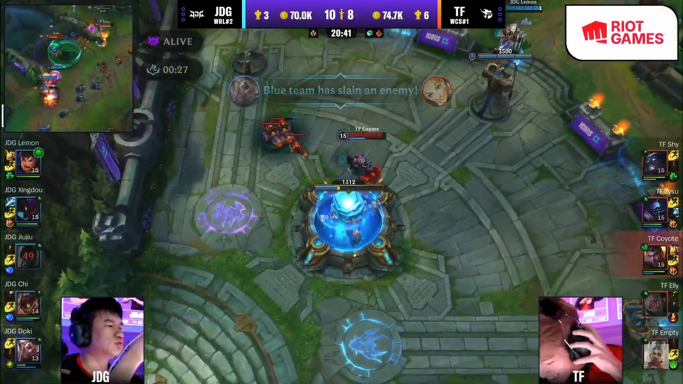 Team Flash Việt Nam thắng hủy diệt đại diện Trung Quốc, giành vé vào Bán kết giải Chung Kết Thế giới LMHT: Tốc Chiến - Ảnh 2. Team Flash Việt Nam thắng hủy diệt đại diện Trung Quốc, giành vé vào Bán kết giải Chung Kết Thế giới LMHT: Tốc Chiến - Ảnh 2.