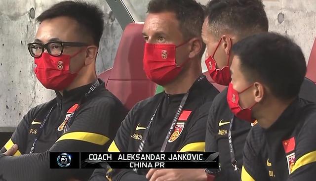 Đội nhà chịu thất bại nặng nề, báo Trung Quốc cay đắng: Thật may là chỉ thua có 3 bàn - Ảnh 1.