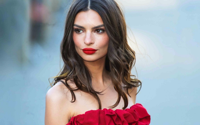 Nghi chồng ngoại tình, siêu mẫu nội y đình đám Emily Ratajkowski đệ đơn ly hôn - Ảnh 6.