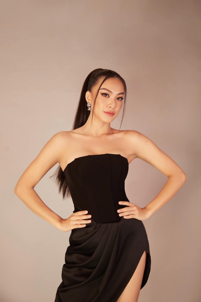 Lương Thuỳ Linh nóng bỏng với áo crop top lạ mắt, Kỳ Duyên khoe cơ bụng sexy - Ảnh 11.