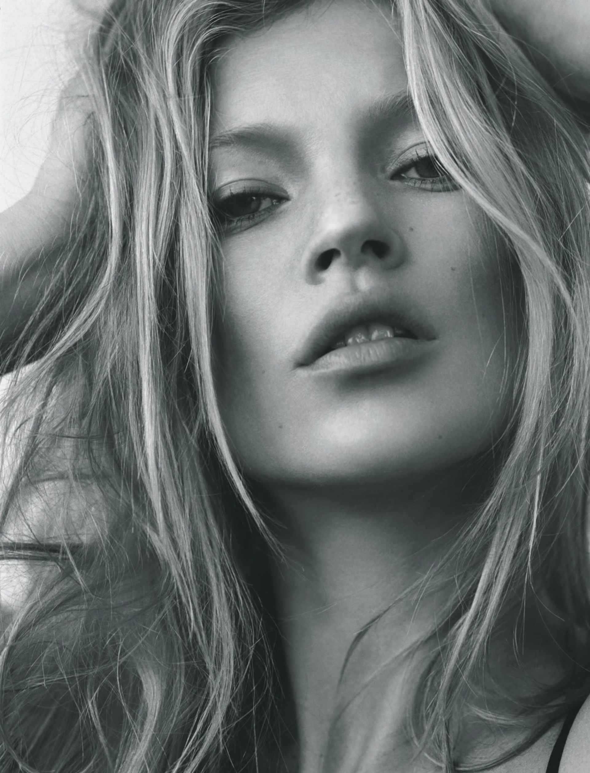 Kate Moss: Huyền thoại size 0, nàng thơ độc lạ không thể thay thế của làng mốt - Ảnh 3.