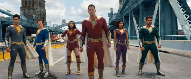  Shazam! 2 tung trailer tràn ngập màu sắc thần thoại nhưng vẫn đầy hài hước, sẵn sàng tái ngộ khán giả  - Ảnh 4.