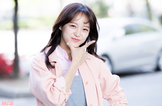 Kim Se Jeong kể chuyện thú vị hồi bé, hóa ra từng làm điều rất giống Bích Phương - Ảnh 1.