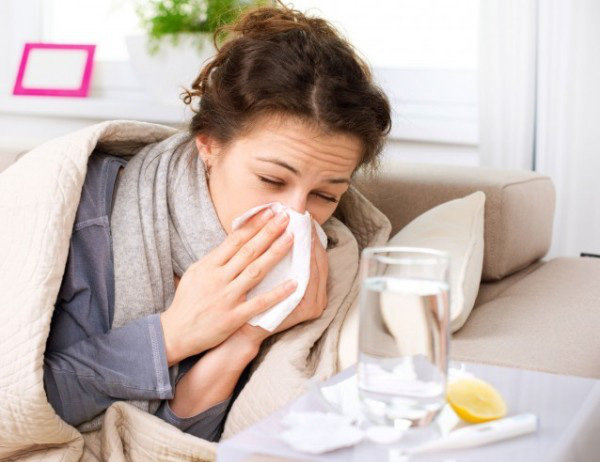 Thuốc Tamiflu loạn giá, cháy hàng giữa mùa cúm A: Chuyên gia giải đáp có nên tự ý dùng thuốc điều trị Tamiflu? - Ảnh 2.