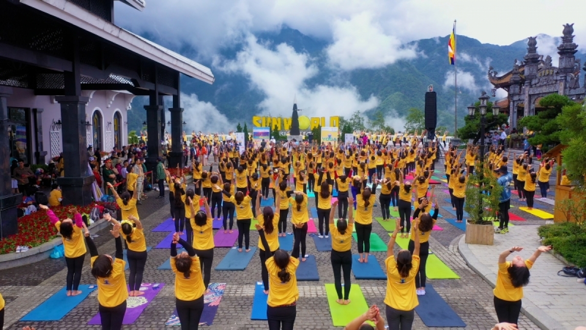 Mỗi tuần một sự kiện, du lịch Lào Cai “mệt” nhưng thành công - Ảnh 2. Mỗi tuần một sự kiện, du lịch Lào Cai “mệt” nhưng thành công - Ảnh 2.