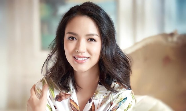 Nàng hậu học giỏi từ chối đại gia, kết hôn với người bình thường, chỉ làm một hành động trên MXH mà được khen dạy con khéo - Ảnh 1. Nàng hậu học giỏi từ chối đại gia, kết hôn với người bình thường, chỉ làm một hành động trên MXH mà được khen dạy con khéo - Ảnh 1.