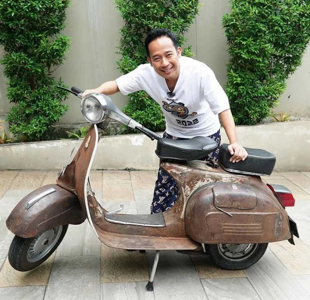 Tổng Hợp Xe Vespa Màu Tím