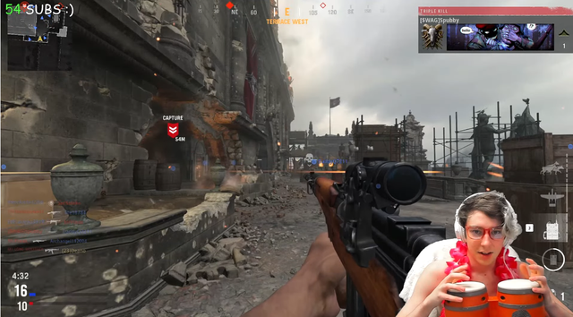 Ch&aacute;n chơi game kiểu truyền thống, nam streamer d&ugrave;ng trống &ldquo;ph&aacute; đảo&rdquo; Call of Duty - Ảnh 3.