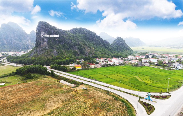 Quảng Bình: Hợp tác cùng Vietnam Airlines phối hợp hình thành các sản phẩm du lịch - Ảnh 2.