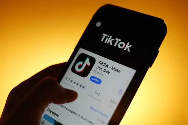 Tìm trên Google sắp thành dĩ vãng? Gen Z dùng TikTok để tìm kiếm mọi thứ khiến gã khổng lồ Google như ngồi trên đống lửa - Ảnh 1.