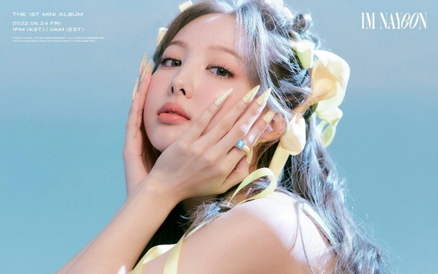 Nayeon (TWICE) trở thành nghệ sĩ solo K-Pop đầu tiên đặt chân vào top 10 Billboard 200 - Ảnh 1.