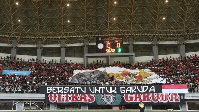 CĐV của U19 Indonesia lại quậy phá, BTC giải kêu gọi cổ vũ văn minh - Ảnh 1.