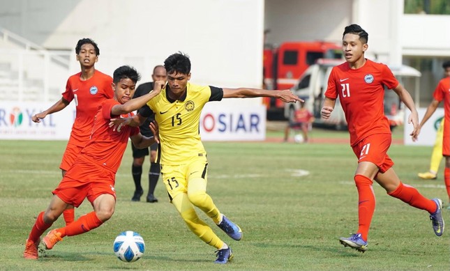  Bị Singapore cầm hoà, U19 Malaysia tự đưa mình vào thế khó  - Ảnh 1.