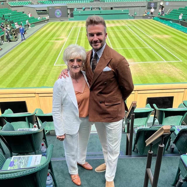 Bộ đồ Ralph Lauren giúp David Beckham mặc đẹp nhất Wimbledon 2022 - Ảnh 1.