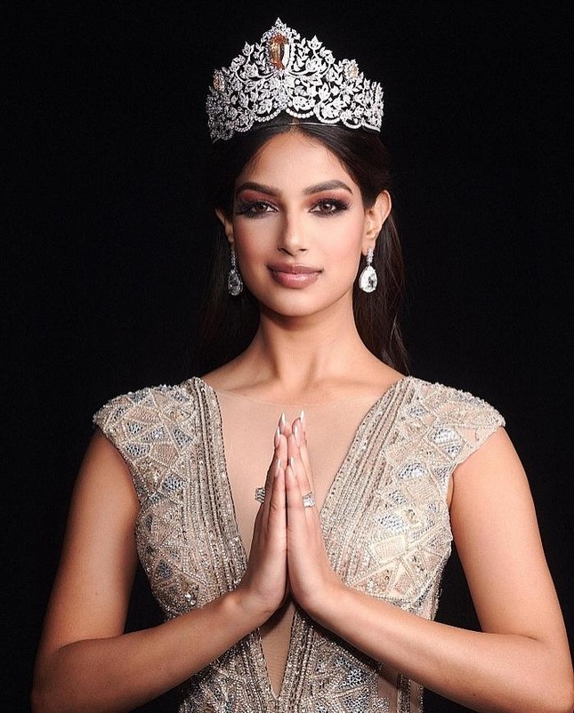 Hoa hậu Hoàn vũ 2021 Harnaaz Sandhu bị kiện - Ảnh 3.