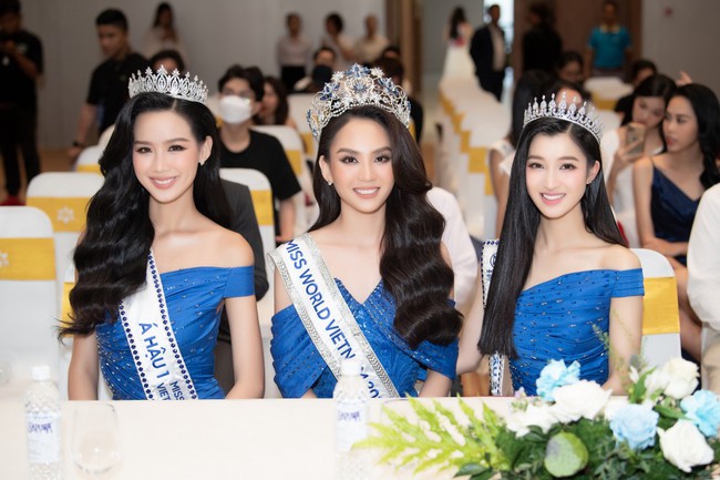 Phong cách thời trang đời thường của top 3 Miss World Vietnam 2022 - Ảnh 2.