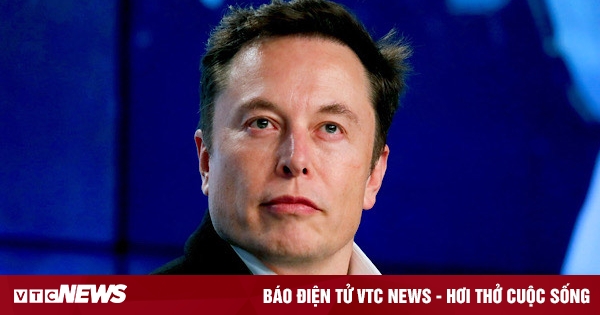 Vừa tuyên bố mua Man Utd, Elon Musk quay xe nói chỉ là trò đùa - Ảnh 1.