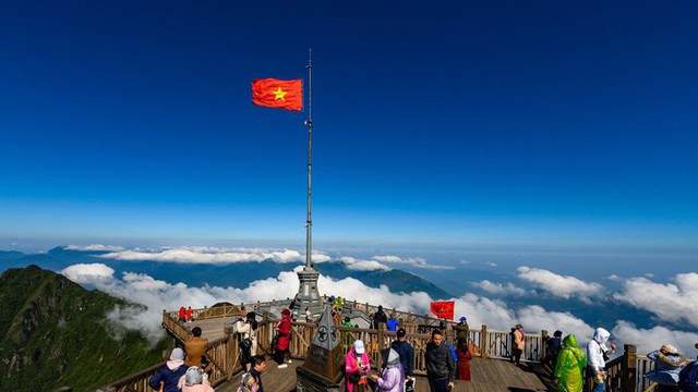 Tháng cao điểm du lịch, lượng tìm kiếm chuyến bay tới Việt Nam tăng 20 lần - Ảnh 1.