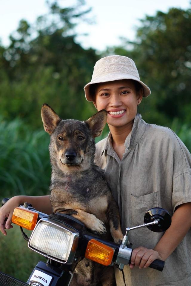 An Đen - cô gái làm cầu nối cho những mảnh đời khó khăn, dù nổi tiếng vẫn ở trong ngôi nhà cải tạo từ chuồng bò - Ảnh 1.