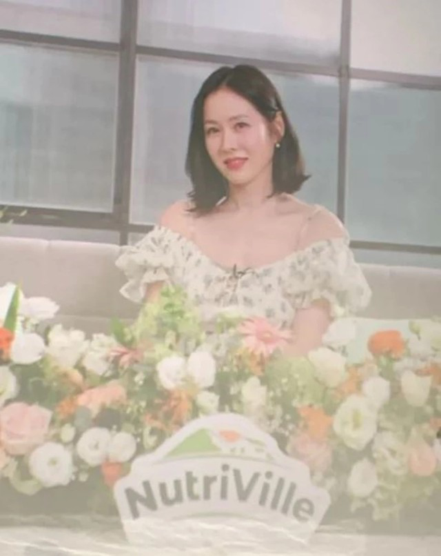 Mẹ bầu Son Ye Jin xuất hiện với ngoại hình rạng rỡ - Ảnh 2.