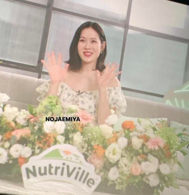 Mẹ bầu Son Ye Jin xuất hiện với ngoại hình rạng rỡ - Ảnh 3.