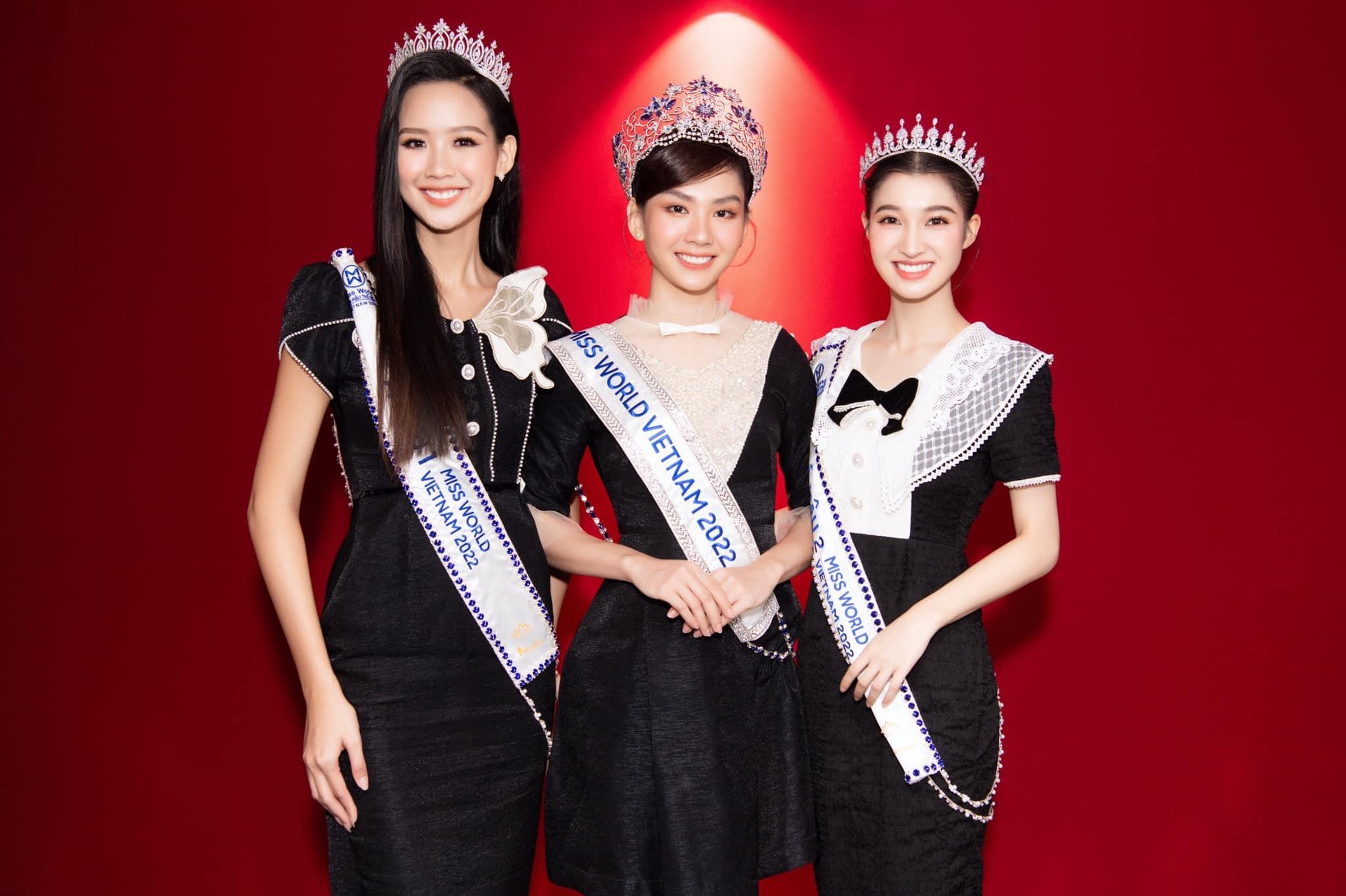 Phong cách thời trang đồng điệu, ngọt ngào của Top 3 Miss World Vietnam 2022 sau đăng quang - Ảnh 9.