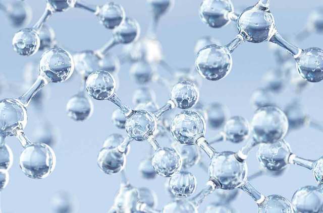 Hyaluronic Acid chính là thành phần đinh của chu trình chăm da khoa học - Ảnh 1.