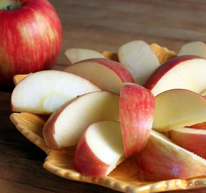 Quả táo tốt cho sức khỏe nhưng có 1 bộ phận cực độc, nên biết để tránh kẻo bỏ mạng khi ăn - Ảnh 3.