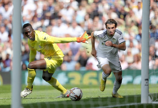 Thủ môn Mendy báo hại, Chelsea thảm bại trước Leeds - Ảnh 1.