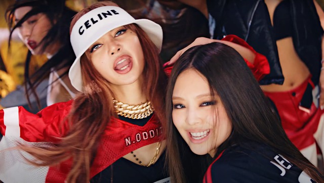 Pink Venom của BLACKPINK: Thước phim tua ngược loạt MV làm nên tên tuổi, Đông - Tây kết hợp không thiếu không thừa - Ảnh 15.