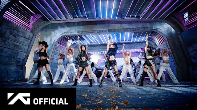 Pink Venom của BLACKPINK: Thước phim tua ngược loạt MV làm nên tên tuổi, Đông - Tây kết hợp không thiếu không thừa - Ảnh 20.