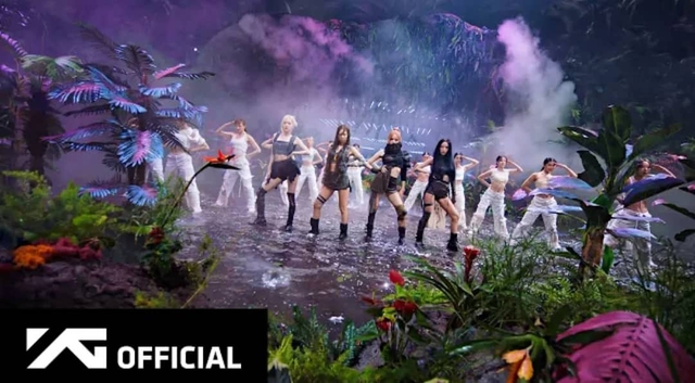Pink Venom của BLACKPINK: Thước phim tua ngược loạt MV làm nên tên tuổi, Đông - Tây kết hợp không thiếu không thừa - Ảnh 23.