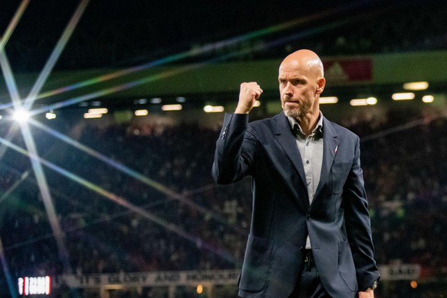 Ten Hag mạnh tay trảm công thần, MU lạnh lùng đả bại Liverpool - Ảnh 1.