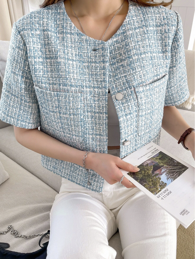 C&oacute; 1 kiểu &aacute;o thanh lịch chẳng k&eacute;m blazer, cứ diện v&agrave;o m&ugrave;a thu l&agrave; vừa đẹp vừa sang - Ảnh 9.