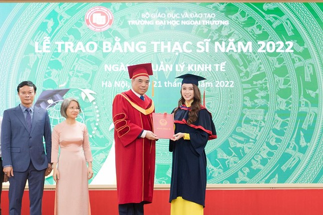 Người đẹp Truyền thông HHVN 2016 Ngọc Vân tốt nghiệp thạc sĩ Kinh tế loại xuất sắc - Ảnh 3.