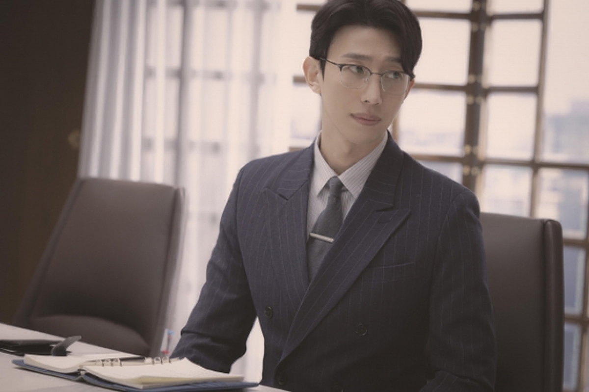 Kang Ki Young mong muốn góp mặt trong phần 2 Nữ luật sư kỳ lạ Woo Young Woo - Ảnh 2.