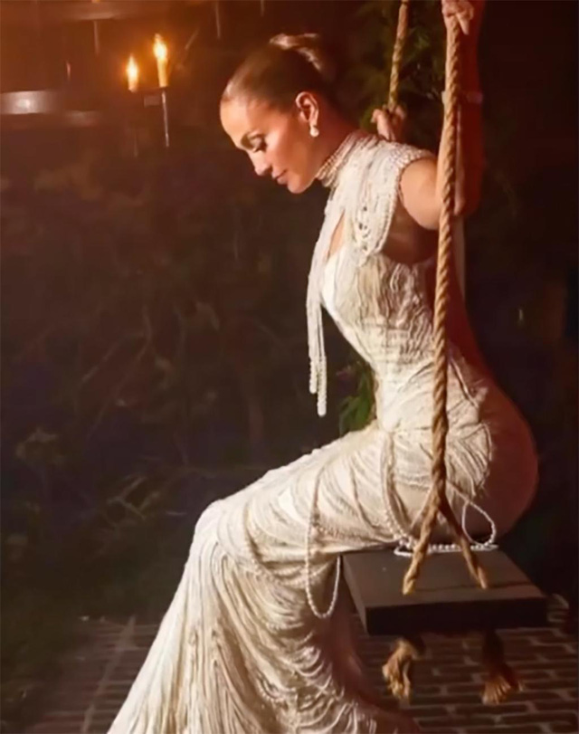 Jennifer Lopez mặc ba chiếc váy cưới siêu kỳ công và tốn kém của Ralph Lauren - Ảnh 5.