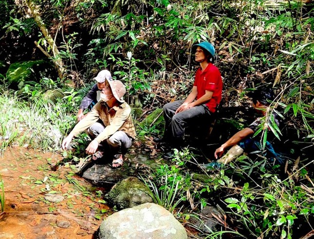 Lạnh người nghe kể về khu rừng nơi phát hiện 2 bộ xương người trên võng - Ảnh 1.