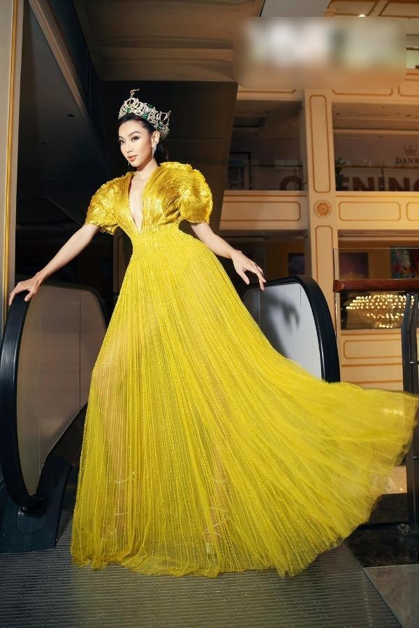 Hoa hậu Thùy Tiên sẽ chọn trang phục nào cho màn final walk ở Miss Grand International 2022? - Ảnh 4.
