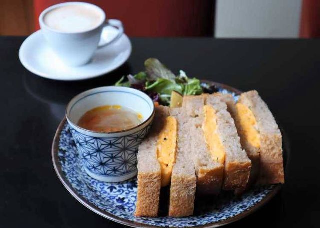 Quán cà phê gần 100 năm tuổi đời tại Nhật và ký ức về những ngày huy hoàng của nét văn hóa kissaten - Ảnh 6.