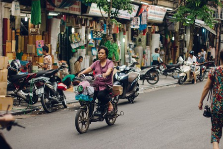 Khách Tây tiết lộ cách tận hưởng 48h ở Hà Nội: Việc đầu tiên là lạc ở khu phố cổ - Ảnh 2.