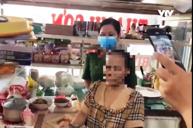 Kiểm tra quán bún cá, phát hiện 440 ống nhựa chứa ma túy - Ảnh 4.