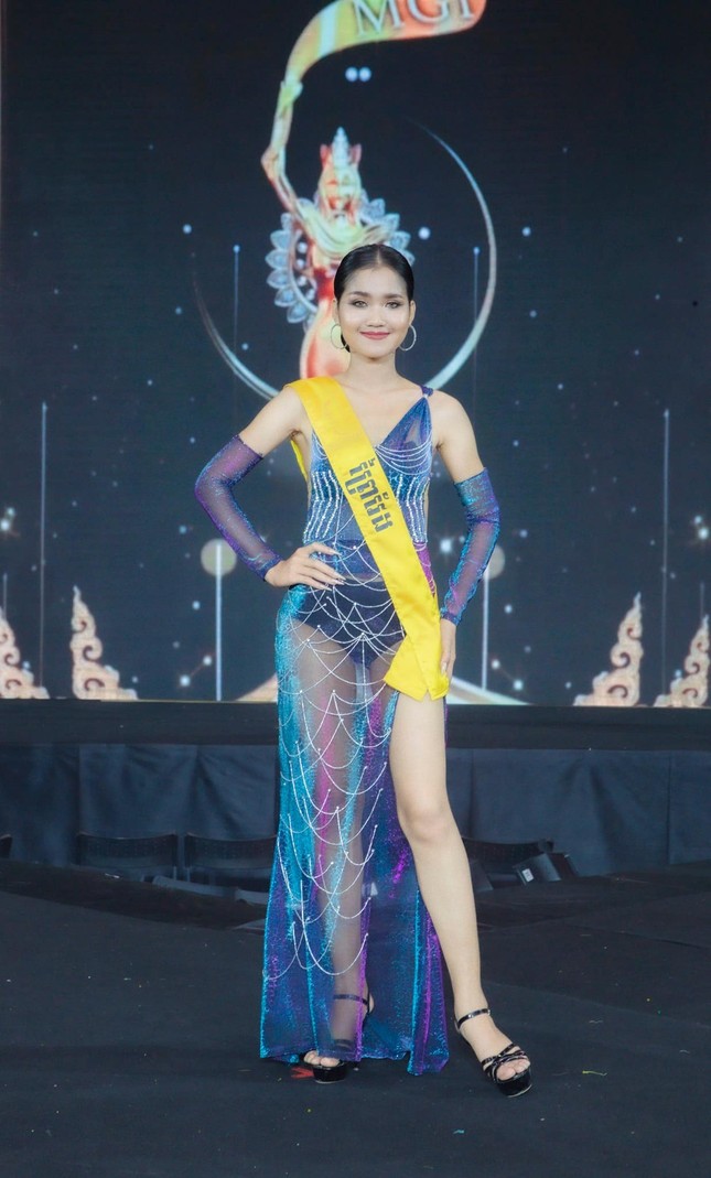 Loạt váy dạ hội bị chê của dàn thí sinh Miss Grand Campuchia 2022 - Ảnh 5.