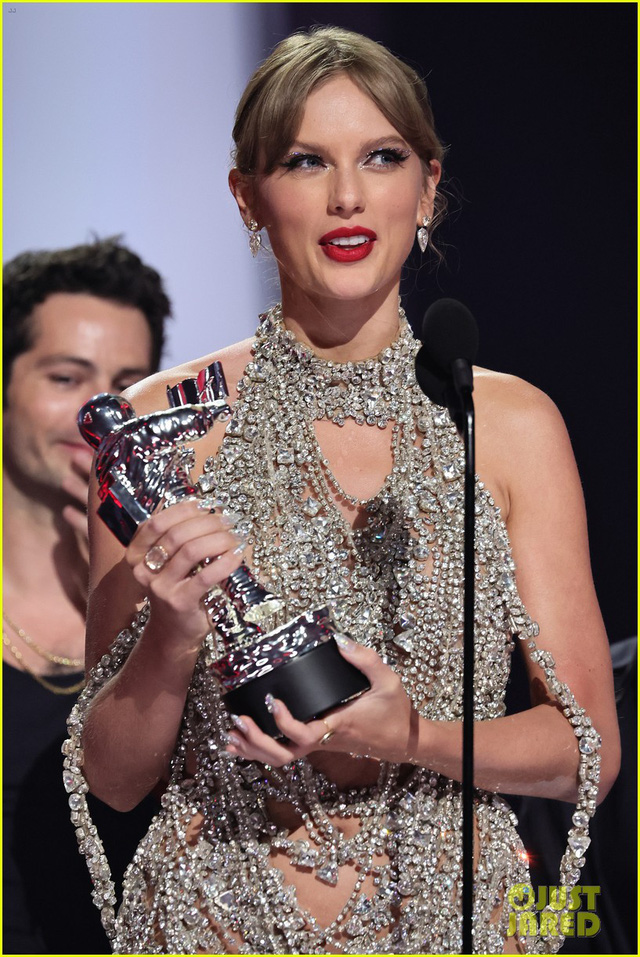 MTV VMAs 2022: Không ngoài dự đoán, Taylor Swift thắng giải MV của năm - Ảnh 2.